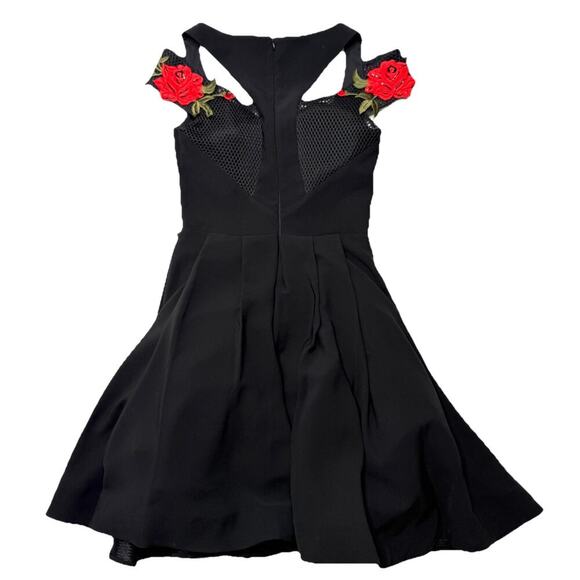 ODRELLA Black Party Dress Red ROSES Embroidered US 36 EU 34 A-Line Padded Cups - Picture 4 of 16